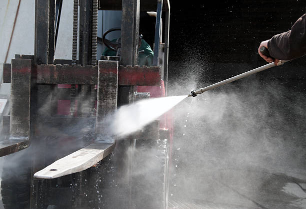 Best Driveway Pressure Washing  in La Vista, NE